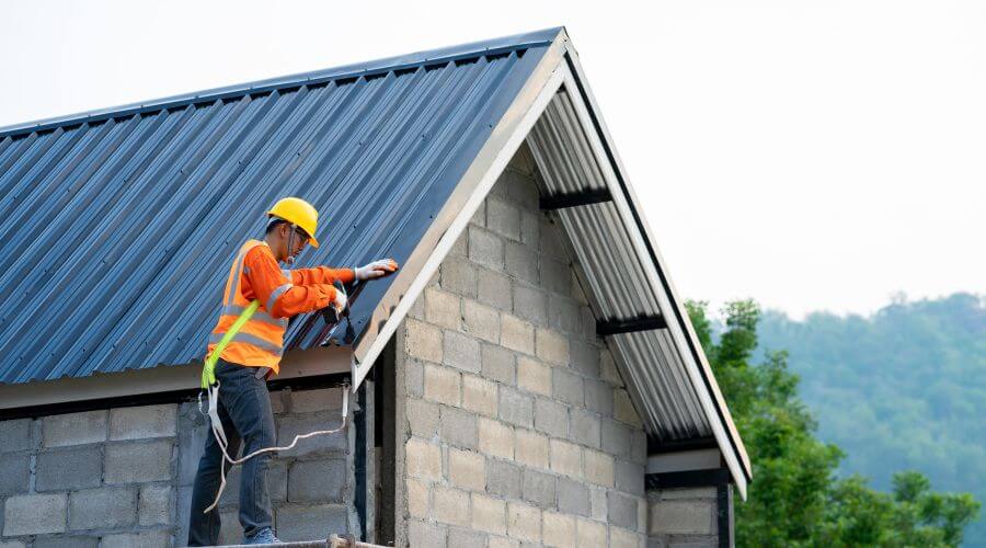 Professional roofing contractor services in Burbank - Elyndor Summit